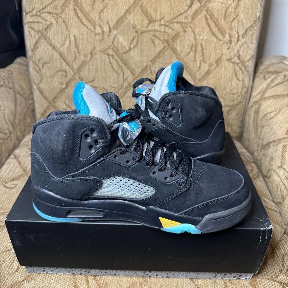 Air Jordan Retro 5 Aqua Men's Size 8 High Top Sneakers Excellent Condition W/Box
